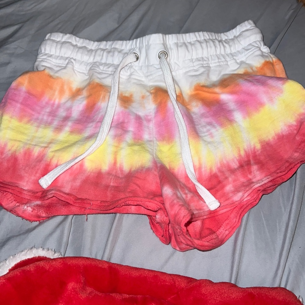 bloom + pop shorts